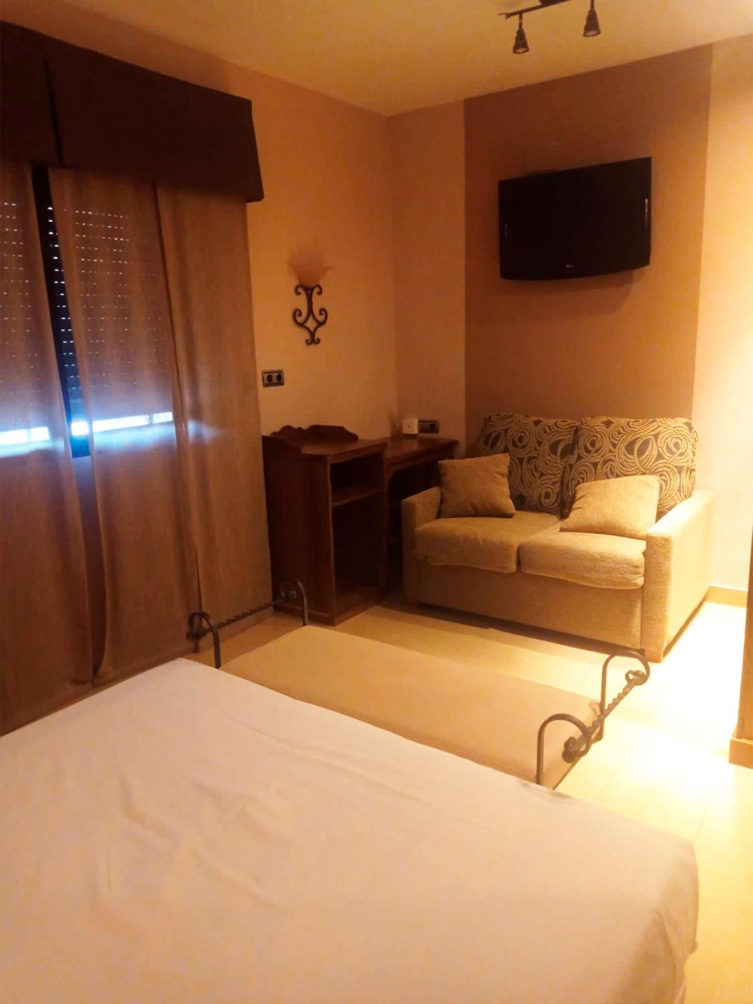 Hotel La Brasa Vélez de Benaudalla Zewnętrze zdjęcie